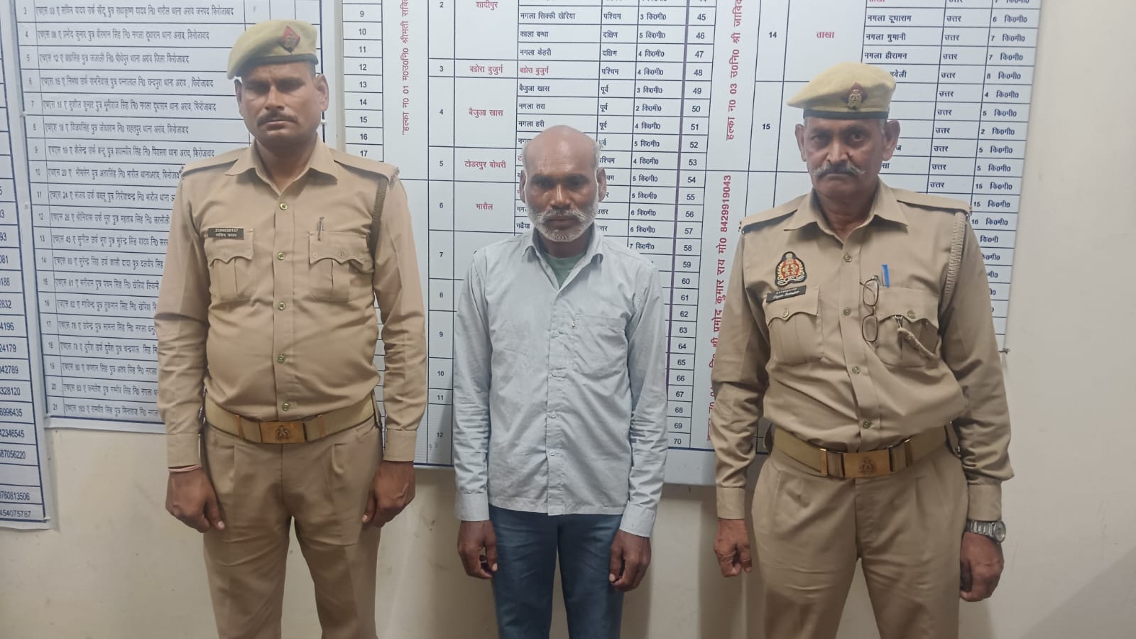 थाना अरांव पुलिस टीम द्वारा 1 अभियुक्त को 16 पव्वे देशी शराब सहित किया गिरफ्तार