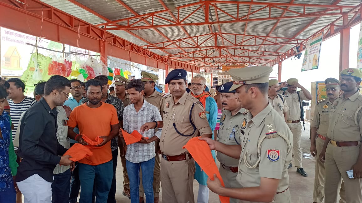 अपर पुलिस अधीक्षक ग्रामीण द्वारा रामघाट,गांधी घाट,राजघाट का निरीक्षण करते हुए