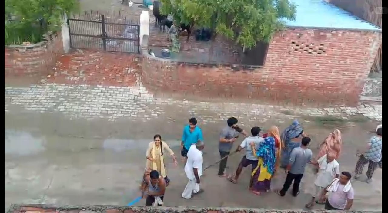 राया-दो पक्षों में झगड़ा फायरिंग लाठी डंडों का वीडियो वायरल