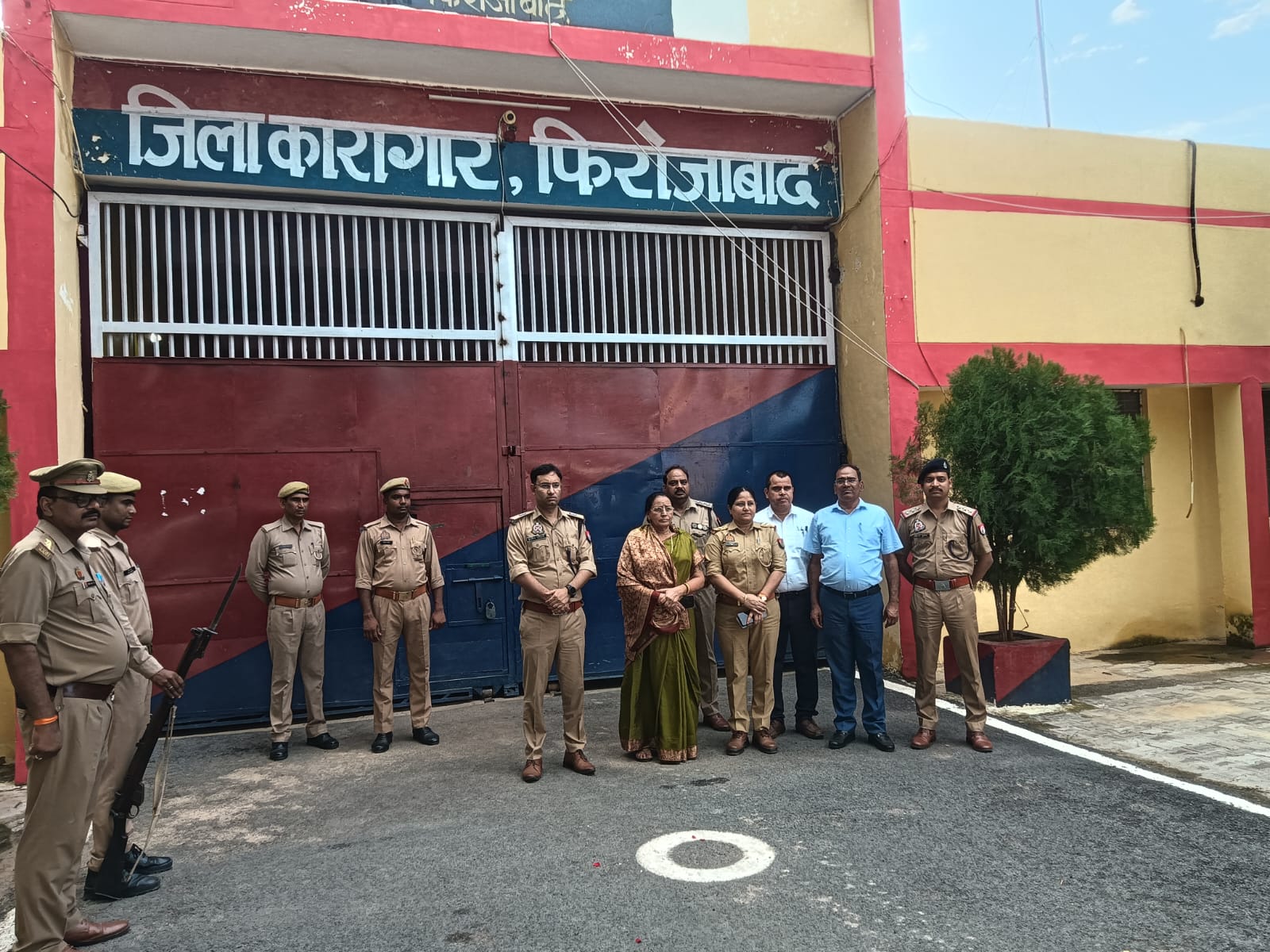 उत्तर प्रदेश राज्य महिला आयोग सदस्य ने ऑगनवाडी एवं जिला जेल का किया निरीक्षण