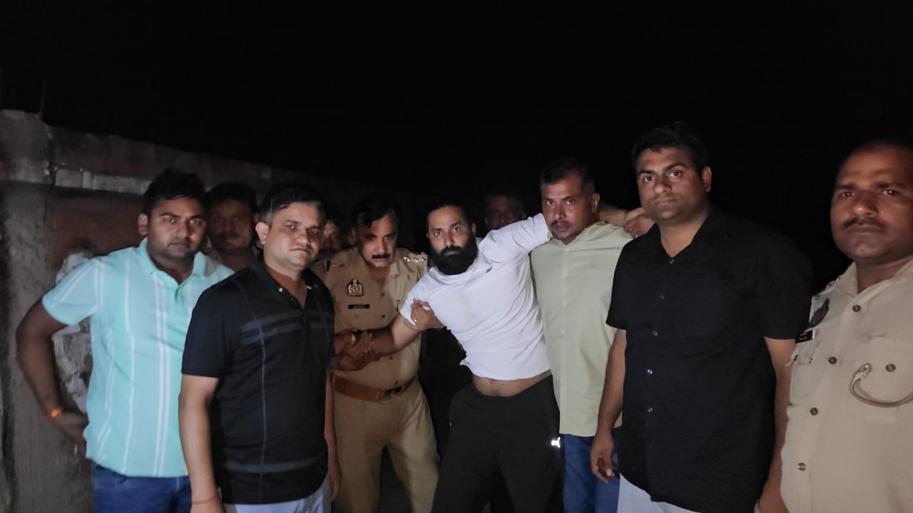 50 हजार का इनामी बदमाश गोविंद मुठभेड़ में गिरफ्तार