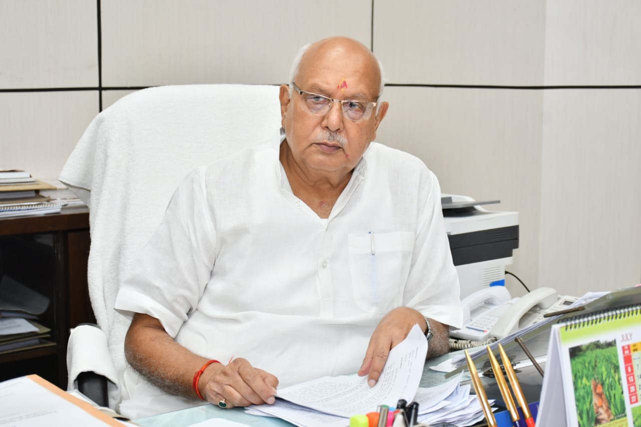 खरीफ सीजन हेतु प्रदेश में उर्वरकों की पर्याप्त उपलब्धता सुनिश्चित, कृषि मंत्री ने की गहन समीक्षा