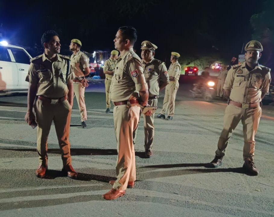 अपर पुलिस अधीक्षक ग्रामीण द्वारा अपने क्षेत्रअंतर्गत कांवड मार्गो प्रमुख शिविर स्थलों एवं मार्गो पर की गई व्यवस्थाओ का  किया भौतिक निरीक्षण