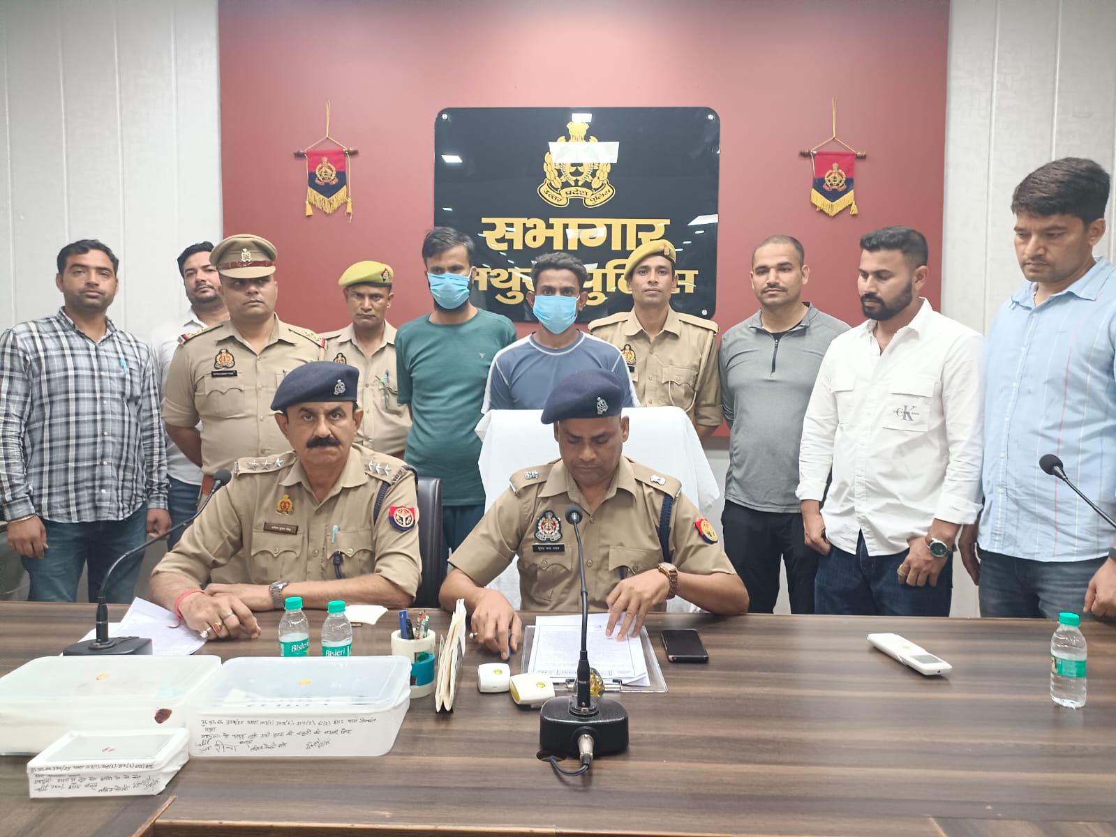 अधेड़ की हत्या कर लूट का खुलासा, 3 गिरफ्तार