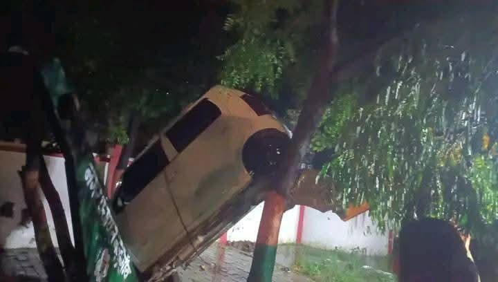नंदगांव बरसाना मार्ग पर पुलिस की तेज रफ्तार कार ने मारी टककर, घायल की उपचार के दौरान हुई मौत