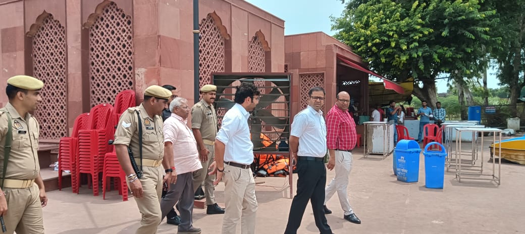 अपनी विरासत और संस्कृति को संजोना बहुत जरूरी है ताकि आने वाले समय में युवा पीढ़ी इससे परिचित और प्रेरित हो सके-जिलाधिकारी
