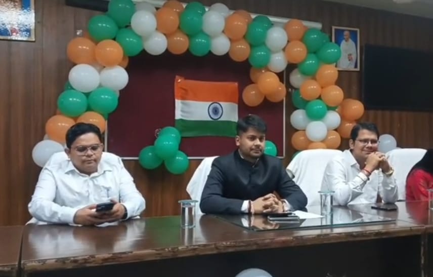 79 वे स्वतंत्रता दिवस के अवसर पर छाता तहसील परिसर में लहराया तिरंगा