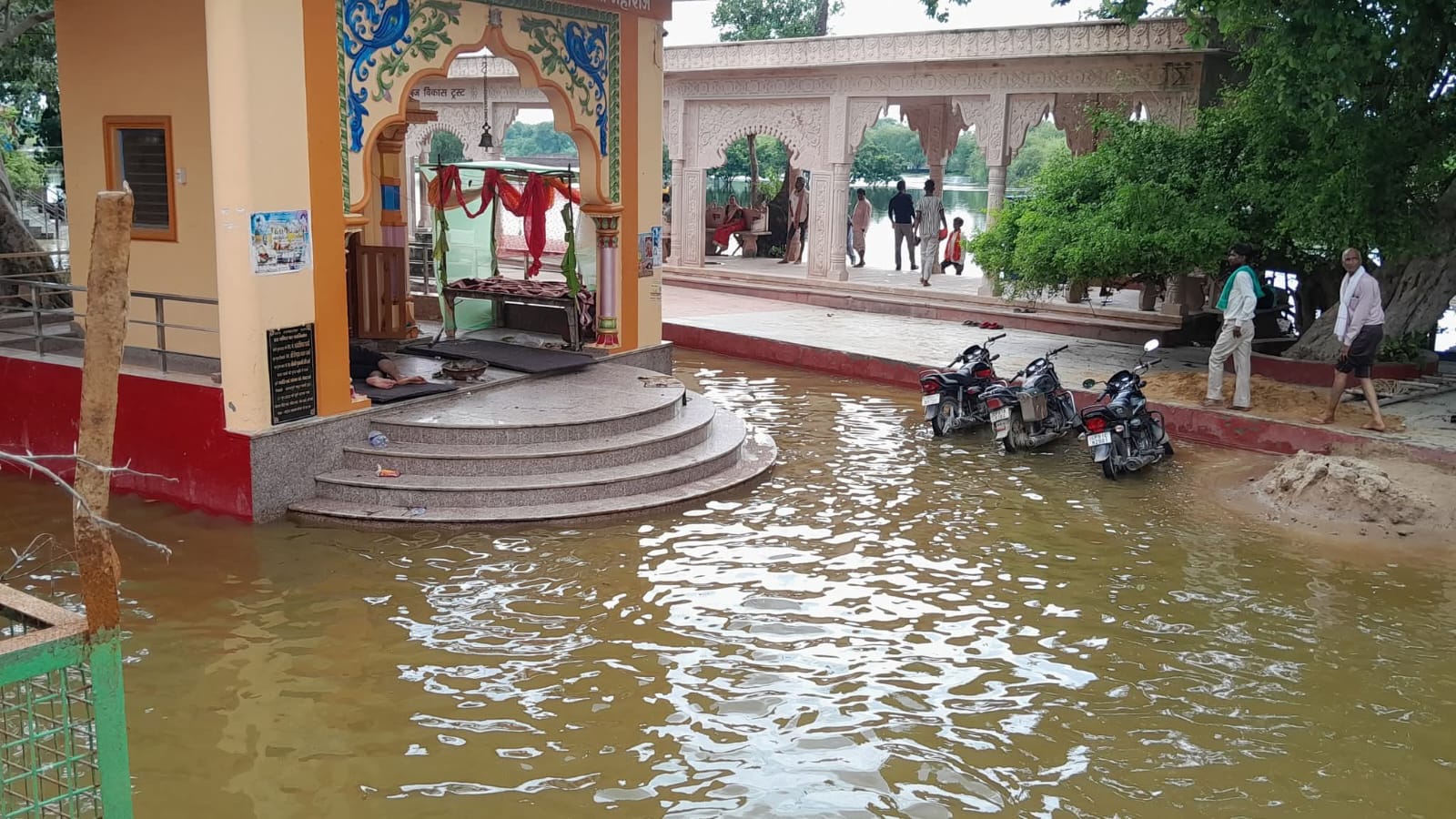 राधाष्ठमी 31 अगस्त को यमुना महारानी पहुची राधारानी के द्वार