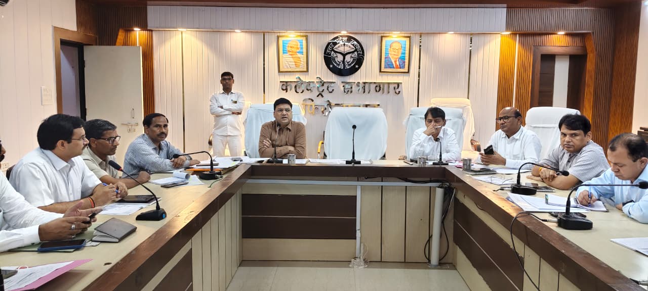 फिरोजाबाद में स्थापित ई०वी०एम०/वी०वी०पैट वेयर हाउस के माह अगस्त, 2025 के मासिक निरीक्षण