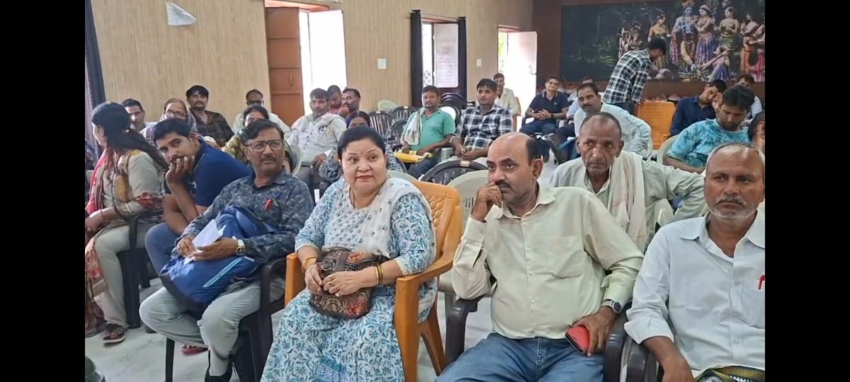 22 में से 6 जर्जर प्राथमिक विद्यालय ही हो सकी नीलाम