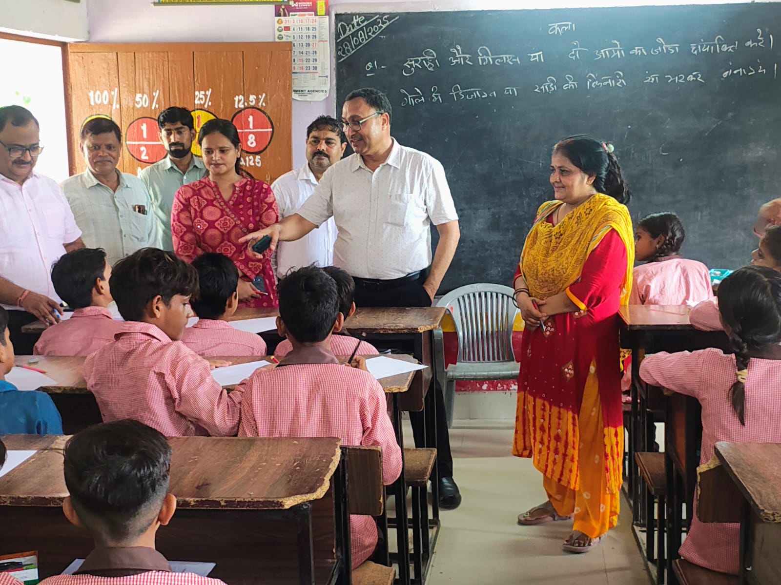 राज्य परियोजना टीम ने किया विद्यालयों का निरीक्षण, निपुण भारत अभियान की जाँच