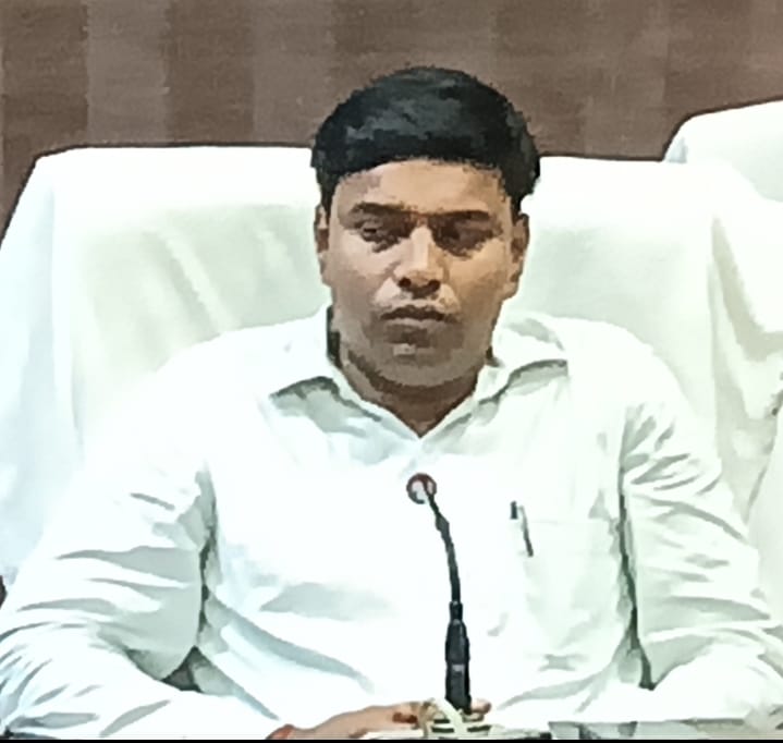 कीटनाशको की बिक्री बासमती धान के कृषको को न दी जाए