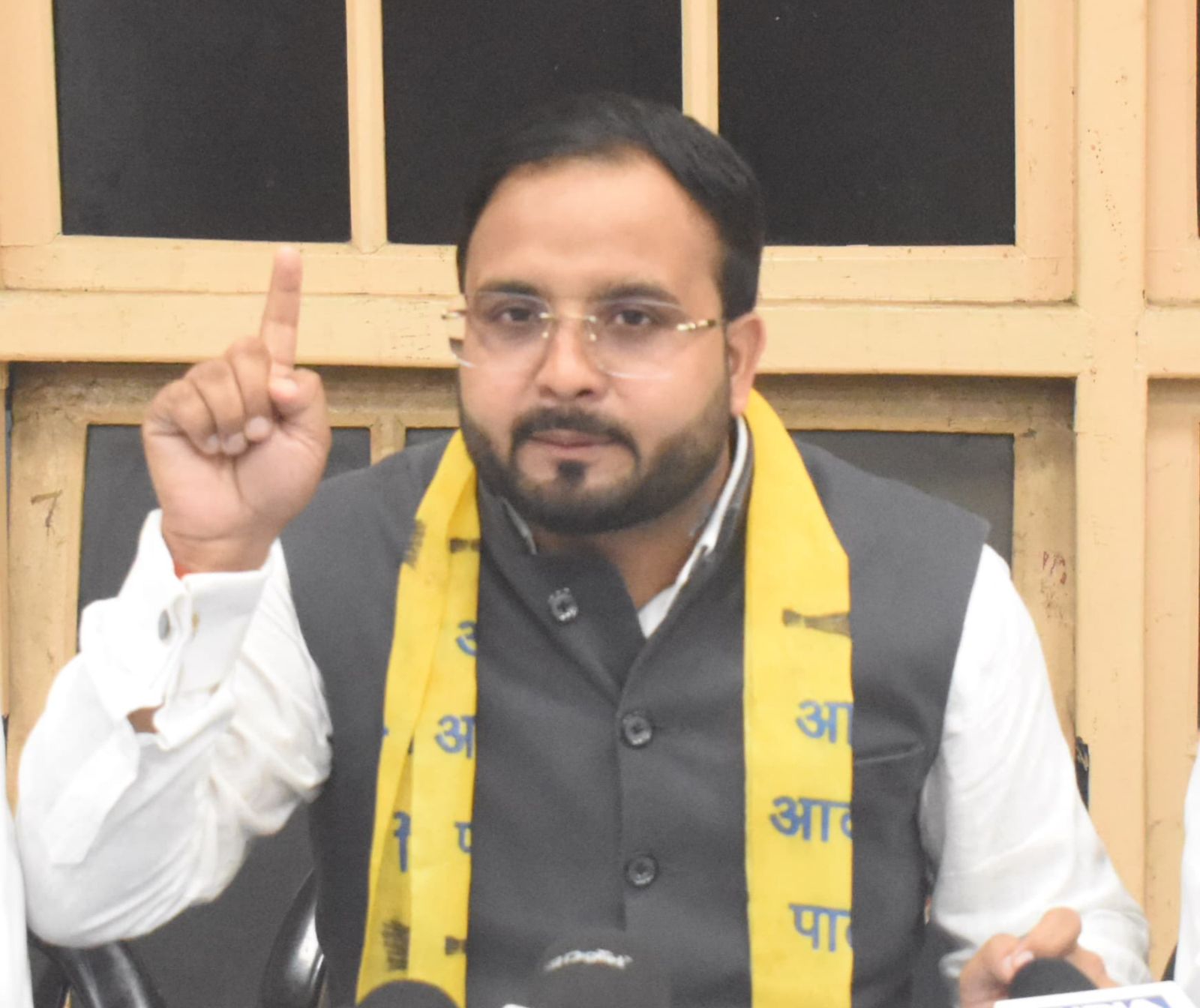 रोज़गार के नाम पर युवाओं की उम्मीदों की बेरहमी से हत्या: वंशराज दुबे