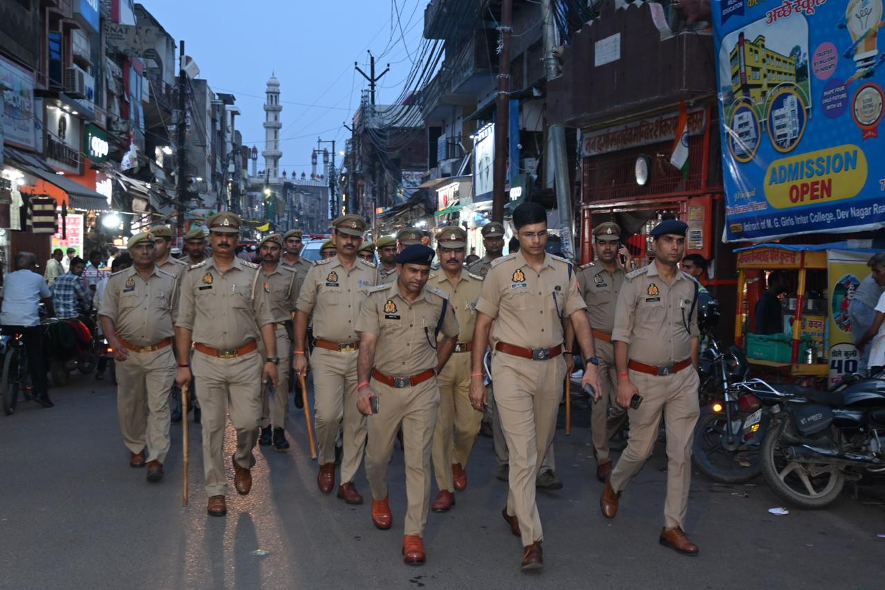 फिरोजाबाद में चाक चौबन्द सुरक्षा एवं कानून व्यवस्था बनाए रखने