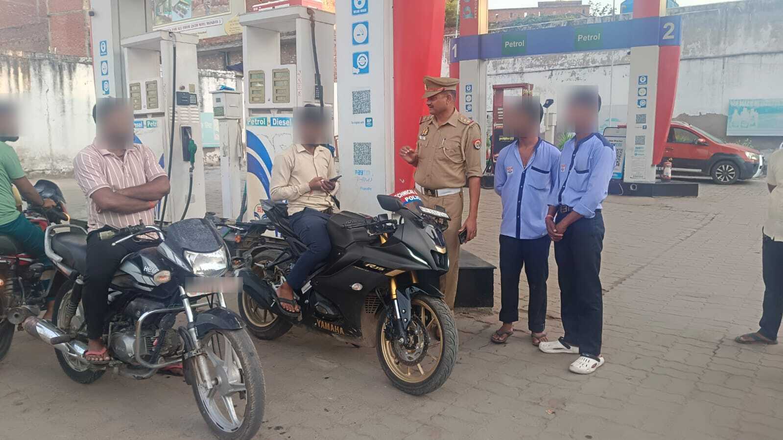 बरिष्ठ पुलिस अधीक्षक के निर्देशन मे अपर पुलिस अधीक्षक रविशंकर प्रसाद एवं क्षेत्राअधिकारी यातायात के कुशल नेतृत्व मे सड़क सुरक्षा अभियान