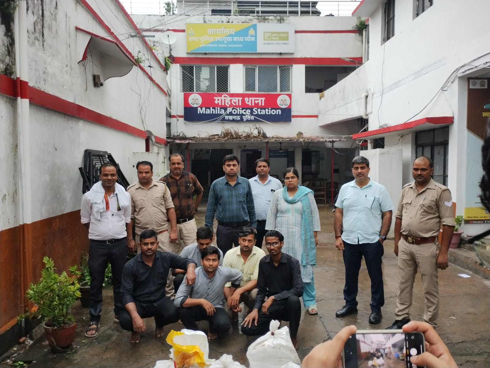 लखनऊ पुलिस ने दबोचे शराब तस्कर गिरोह के दो सदस्य