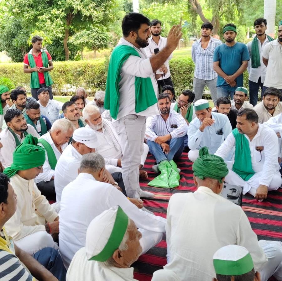 नहीं दिया ज्ञापन घेरेंगे कलेक्ट्रेट सरकारी दफ्तर में हो रहे भ्रष्टाचार के खिलाफ बहुत जल्द होगा ट्रैक्टर मार्च
