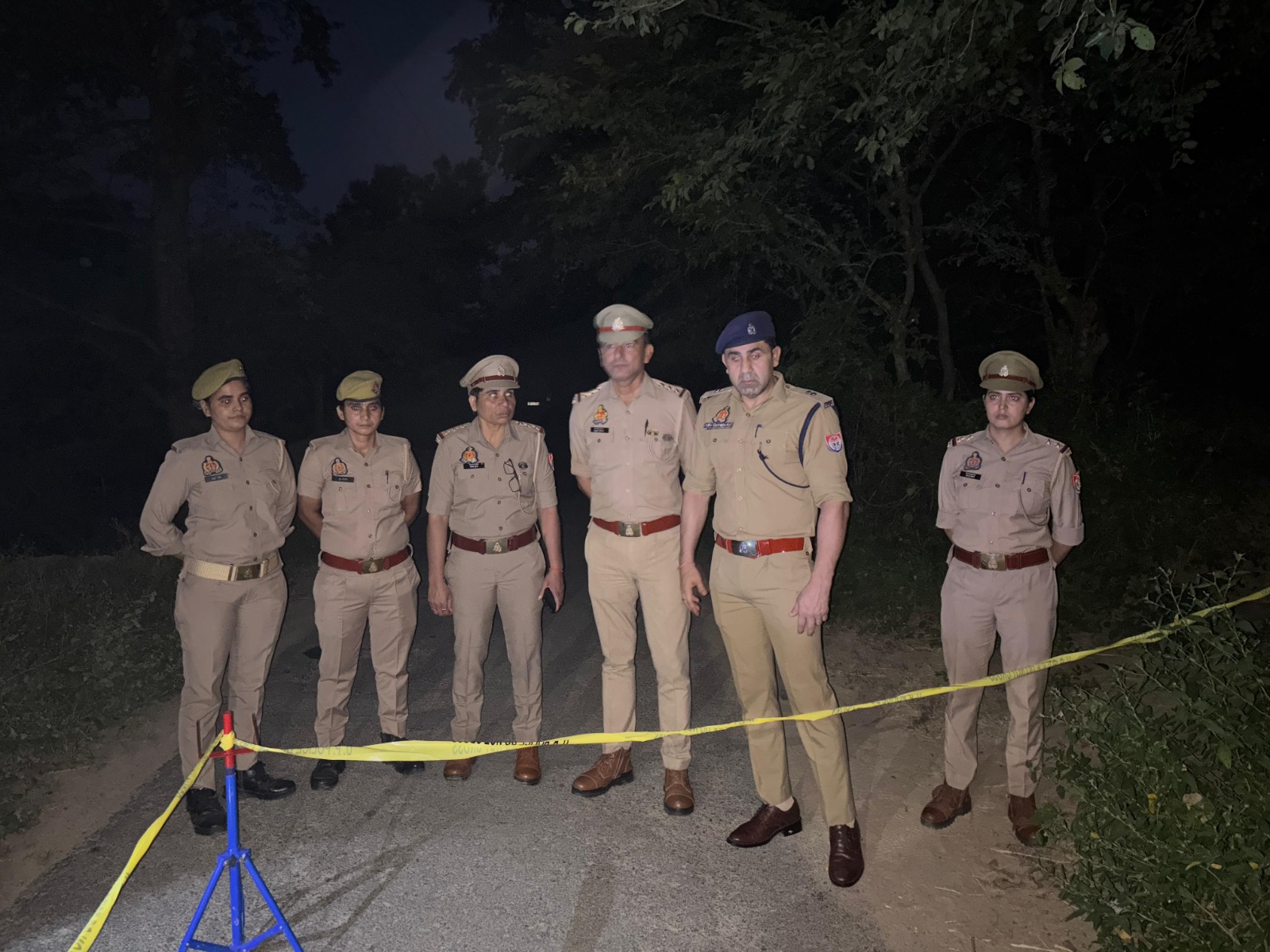 शिकोहाबाद पुलिस टीम द्वारा वांछित गैंगस्टर अभियुक्त वारिस को पुलिस मुठभेड़ के दौरान किया गिरफ्तार
