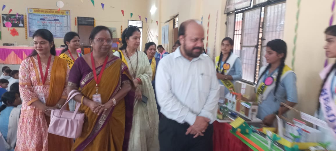 राजकीय इंटर कॉलेज परखम  में विद्यालय स्तरीय विज्ञान एवं गणित प्रदर्शनी का हुआ आयोजन