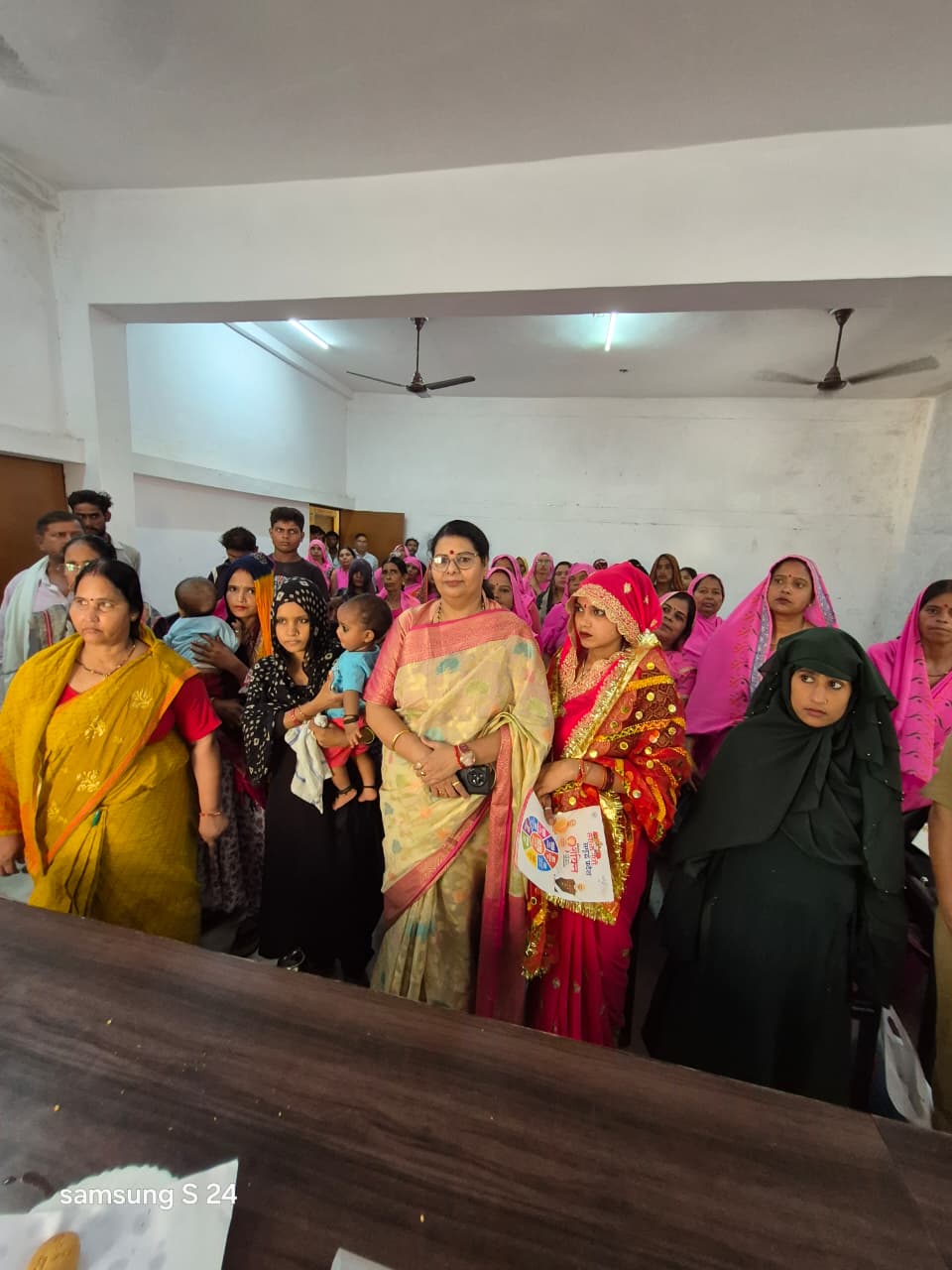 मिशन शक्ति फेस 5.0 के अंतर्गत नारखी ब्लॉक में महिला आयोग की सदस्य रेनू गौड़ की अध्यक्षता में कार्यक्रम का आयोजन