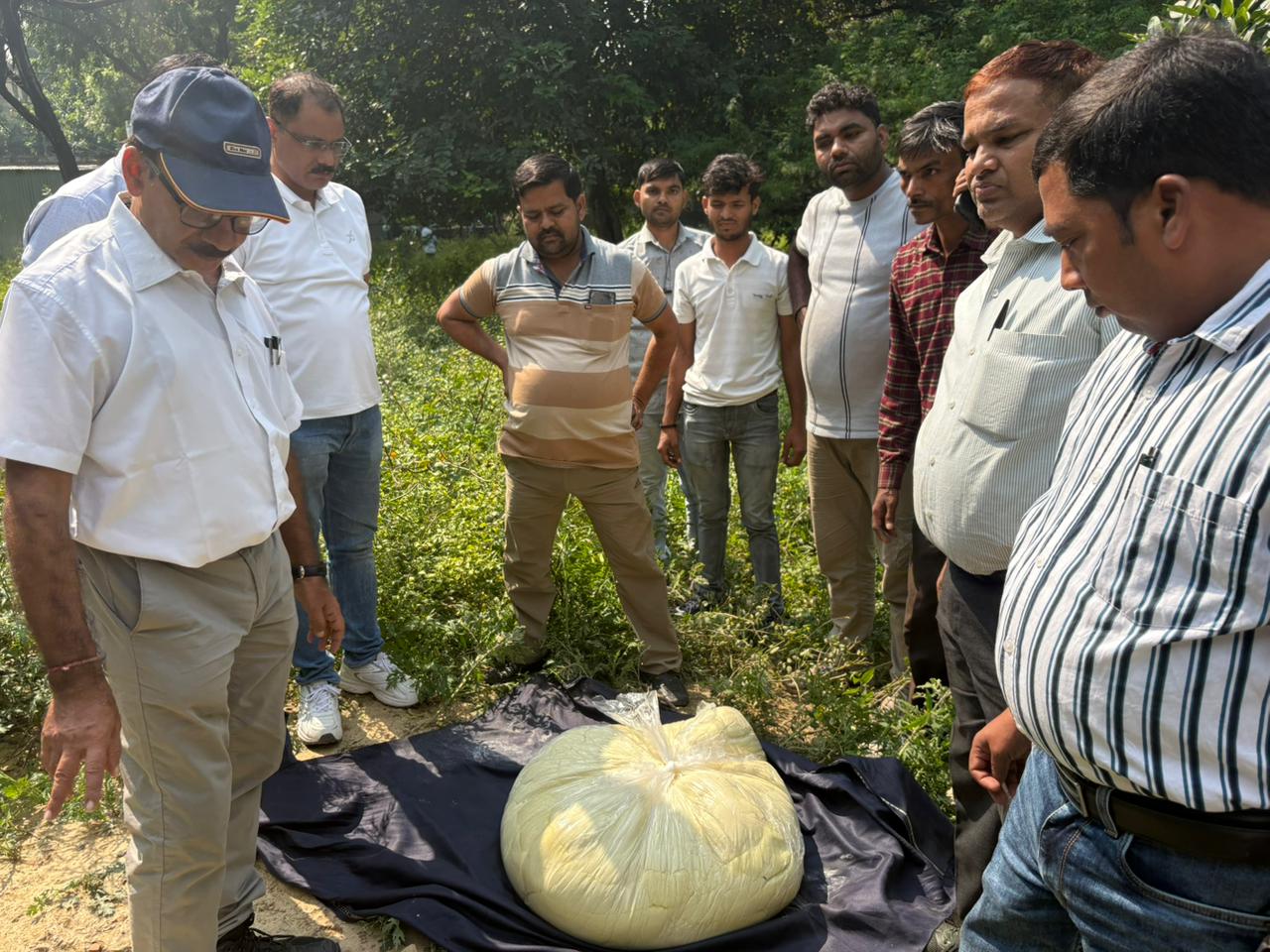 खाद्य सुरक्षा एवं औषधि प्रशासन नें खोया, पनीर, मिठाइयों के लिए नमूनें चार कुन्तल खोया कराया नष्ट