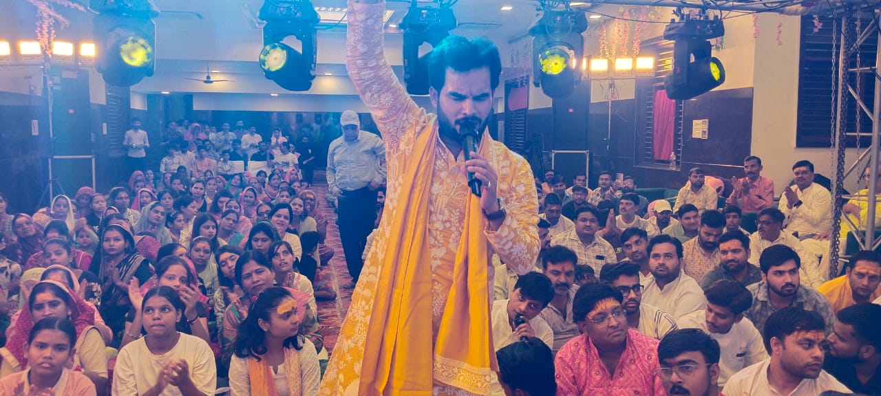 श्री श्याम लाडला परिवार सेवा समिति ने एकादशी पर खाटूश्याम मंदिर पर किया सकीर्तन