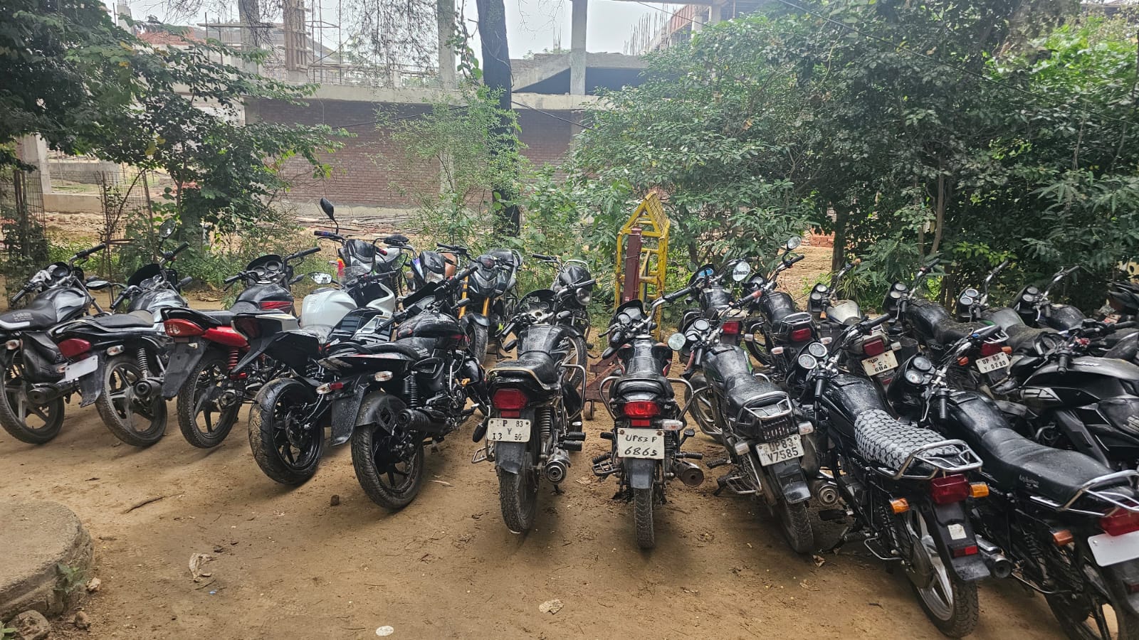 यातायात पुलिस चेकिंग अभियान