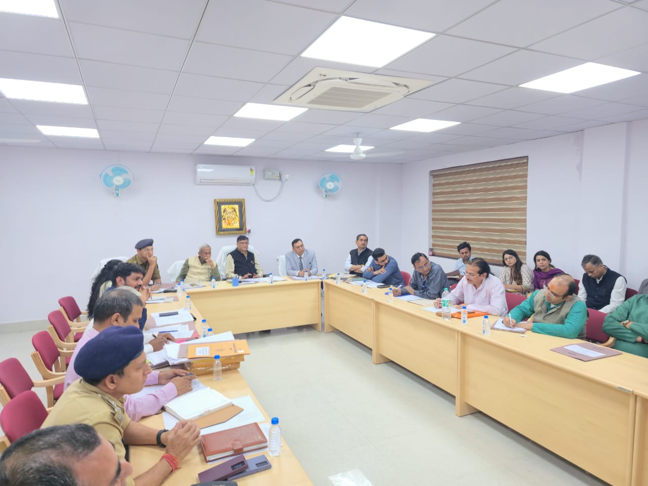 ठाकुर श्री बांके बिहारी जी मन्दिर हाई पावर्ड मैनेजमेन्ट कमेटी, वृन्दावन, मथुरा की सप्तम बैठक हुई संपन्न