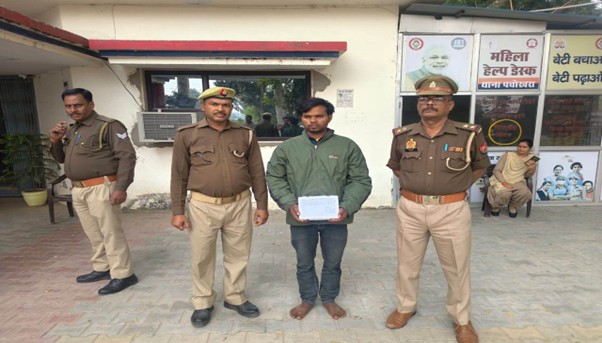 थाना पचोखरा पुलिस टीम द्वारा एक अभियुक्त सुभाष उर्फ टिंकू को अवैध असलहा सहित किया गिरफ्तार