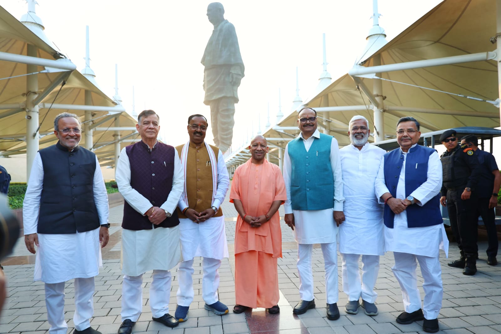 हमेशा से देश को राह दिखाने वाला राज्य रहा है गुजरातः योगी आदित्यनाथ