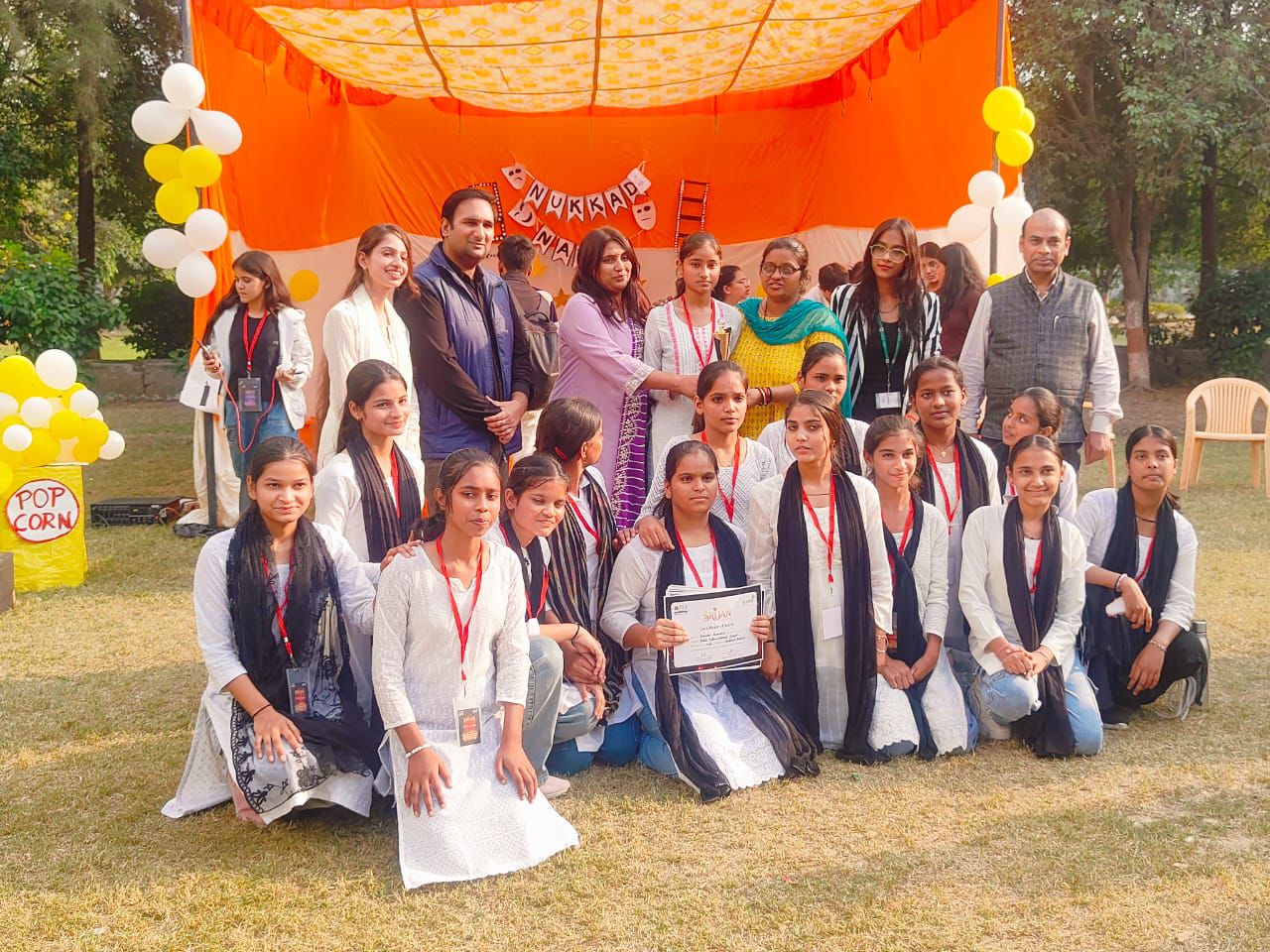 रियल इंटरनेशनल स्कूल ने सृजन प्रतियोगिता में लहराया परचम