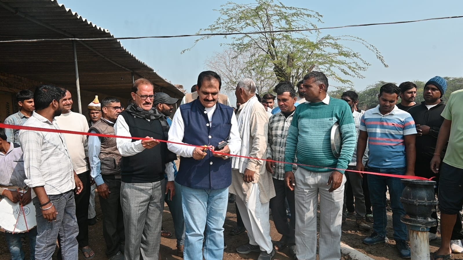 जिला पंचायत अध्यक्ष ने किया जलनिकासी पाइपलाइन का शुभारंभ
