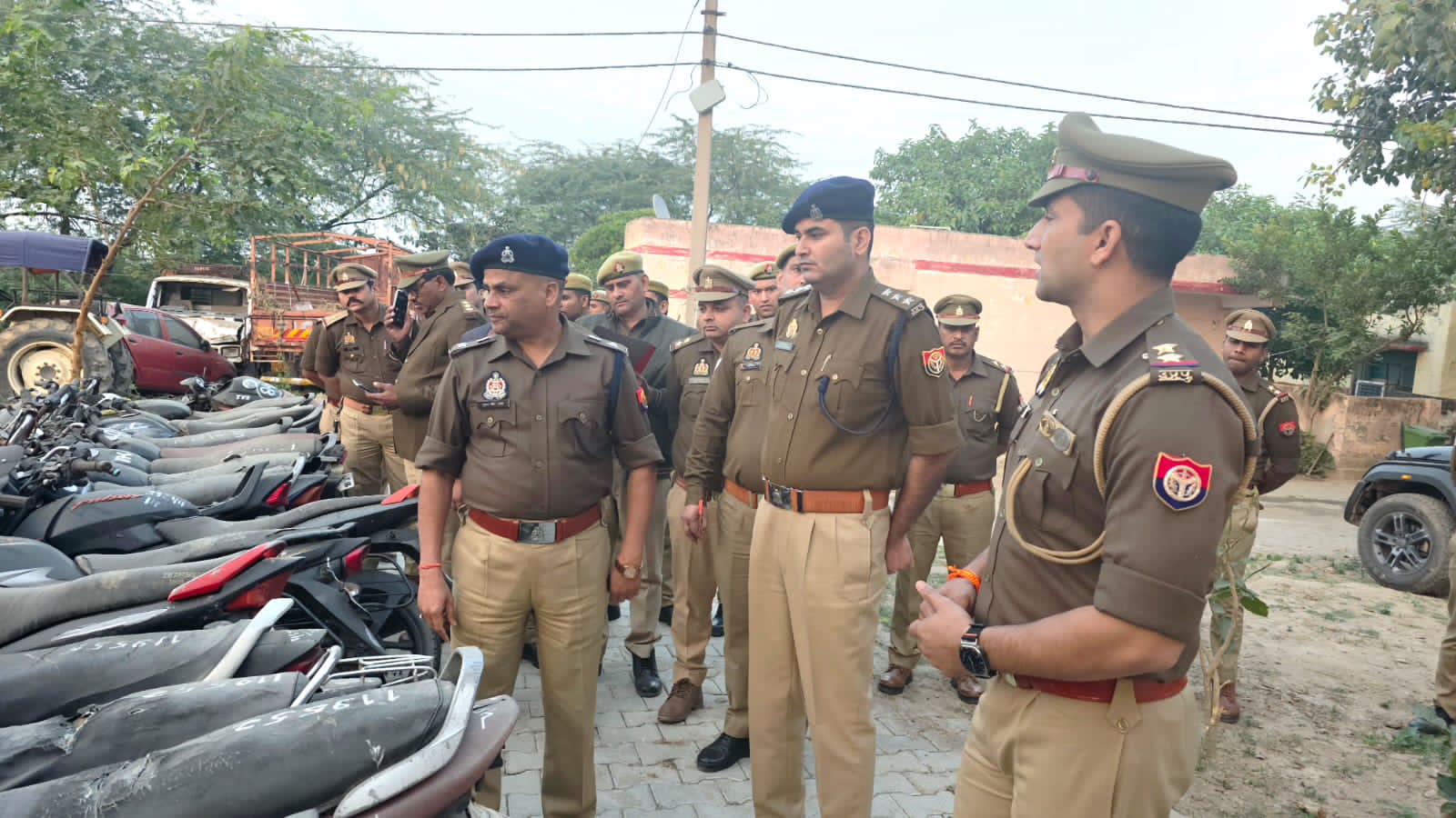 एसपी ग्रामीण सुरेश चंद्र रावत ने थाना नौहझील का किया वार्षिक निरीक्षण