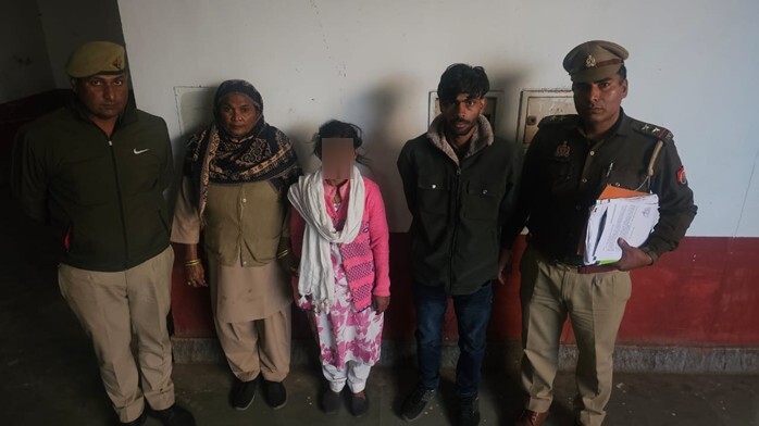 थाना टूण्डला पुलिस टीम द्वारा वांछित 01 अभियुक्ता सहित कुल 02 अभियुक्तों को किया गिरफ्तार