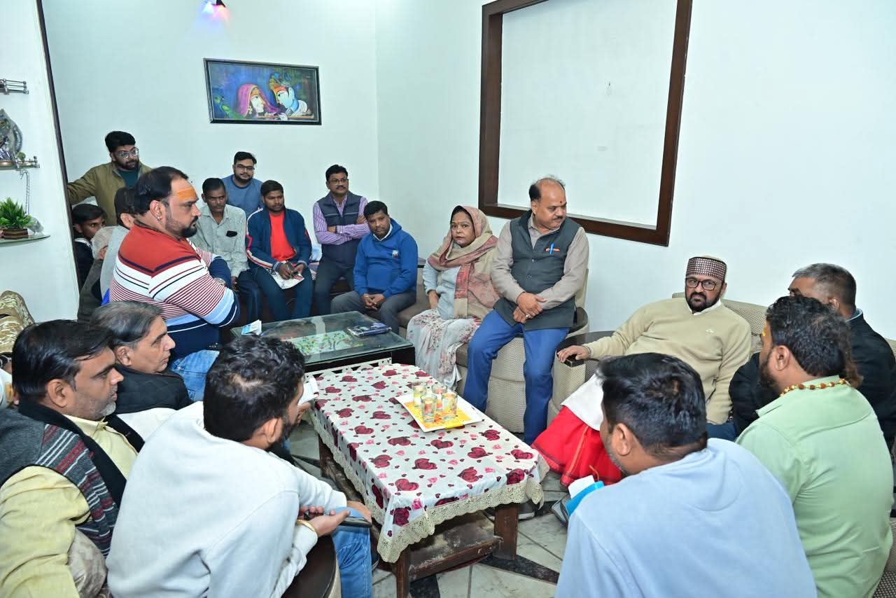 मतदाता पुनरीक्षण अभियान के लिए घर-घर संपर्क करें पार्टी पदाधिकारी और कार्यकर्ता- योगेंद्र उपाध्याय