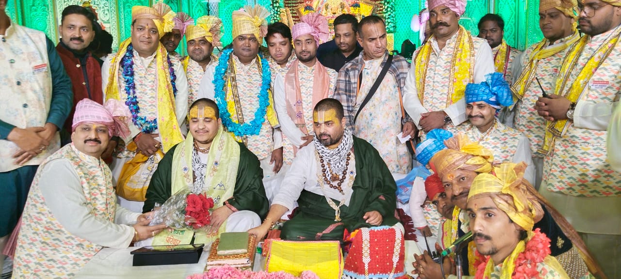 सातवें स्थापना दिवस पर भक्ति का विराट उत्सव, श्याम बाबा के दर्शनों को उमड़ी भीड़