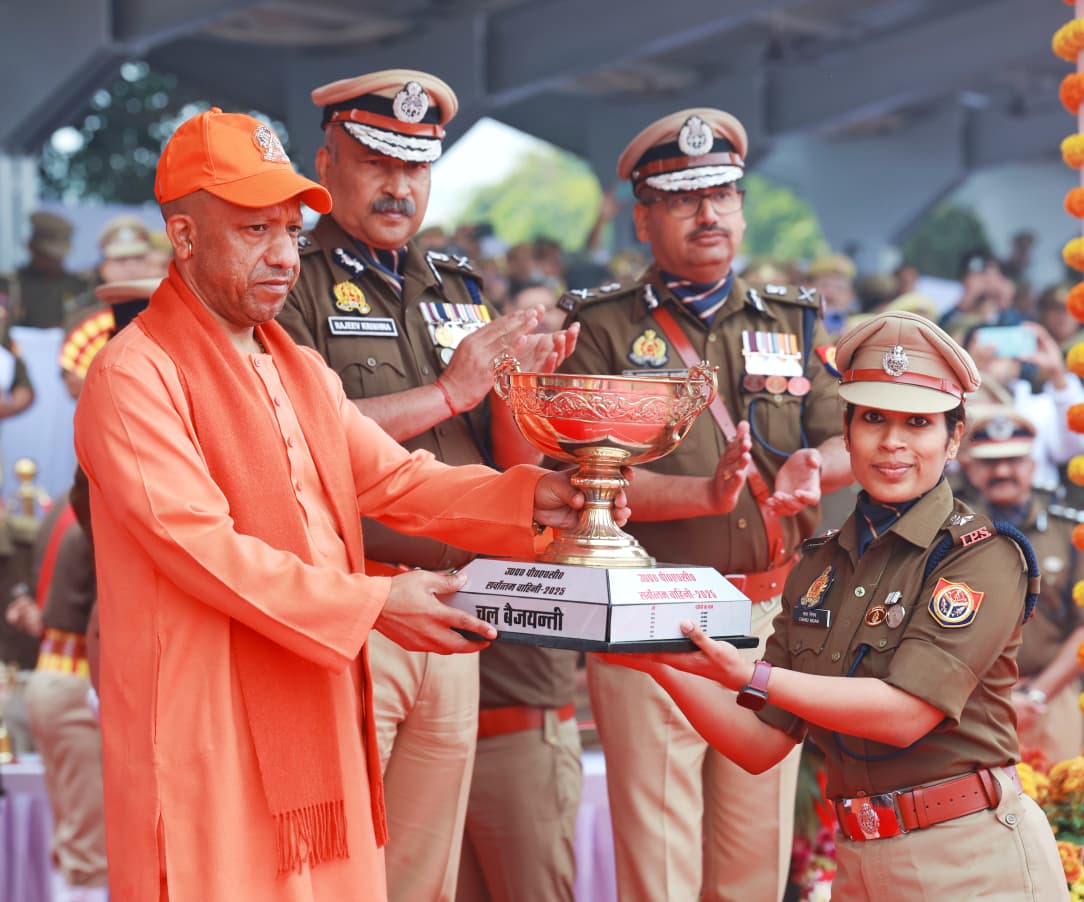 साहस, अनुशासन, कर्तव्यनिष्ठा, व्यावसायिक दक्षता व कठिन प्रशिक्षण ही जवानों की पहचान बननी चाहिएः मुख्यमंत्री