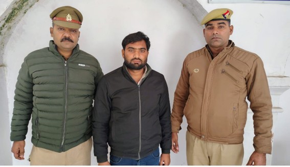करोड़ों का गबन करने वाले 6 अभियुक्तों को किया गिरफ्तार