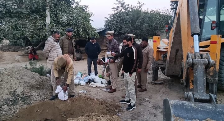मक्खनपुर पुलिस द्वारा अवैध शराब की बिक्री करने वाले 01 अभियुक्त को 20 पव्वा अवैध देशी शराब सहित किया गिरफ्तार