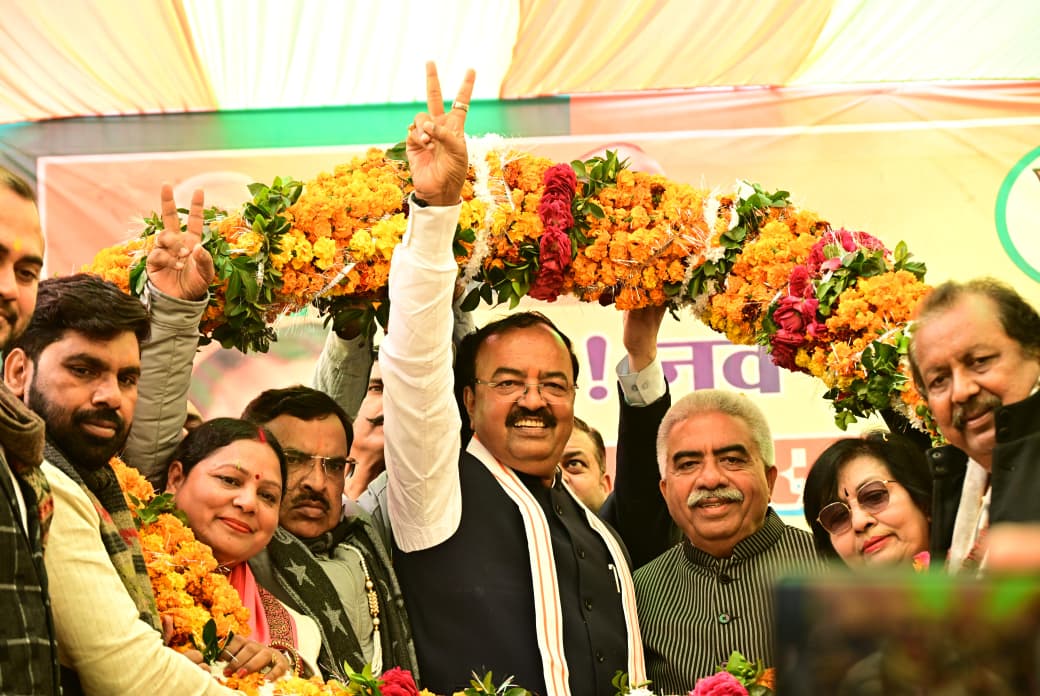 उप मुख्यमंत्री केशव प्रसाद मौर्य ने बुजुर्गों को वितरित किए कंबल, नववर्ष की दी शुभकामनाएं