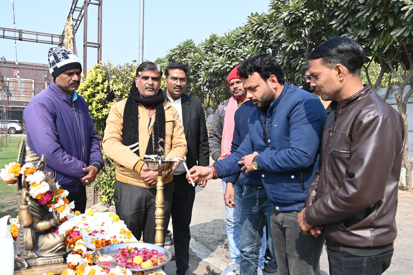 कल्याणं करोति नेत्र संस्थान द्वारा ई रिक्शा संचालकों के लिये लगाया गया नेत्र चिकित्सा शिविर