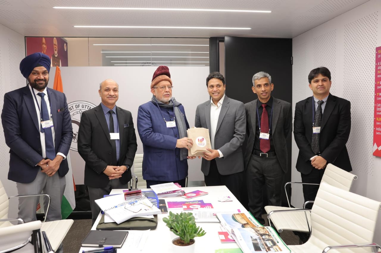 वैश्विक निवेश मिशन तेज, दावोस में टीम योगी का वैश्विक निवेशकों से संवाद