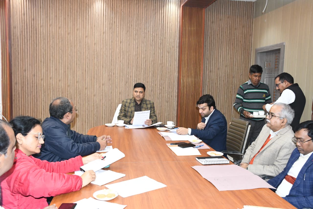 मतदाता जागरुकता और लोकतांत्रिक परम्पराओं की मर्यादा बनाए रखने के लिए व्यापक स्तर पर शपथ कार्यक्रमों का किया आयोजन