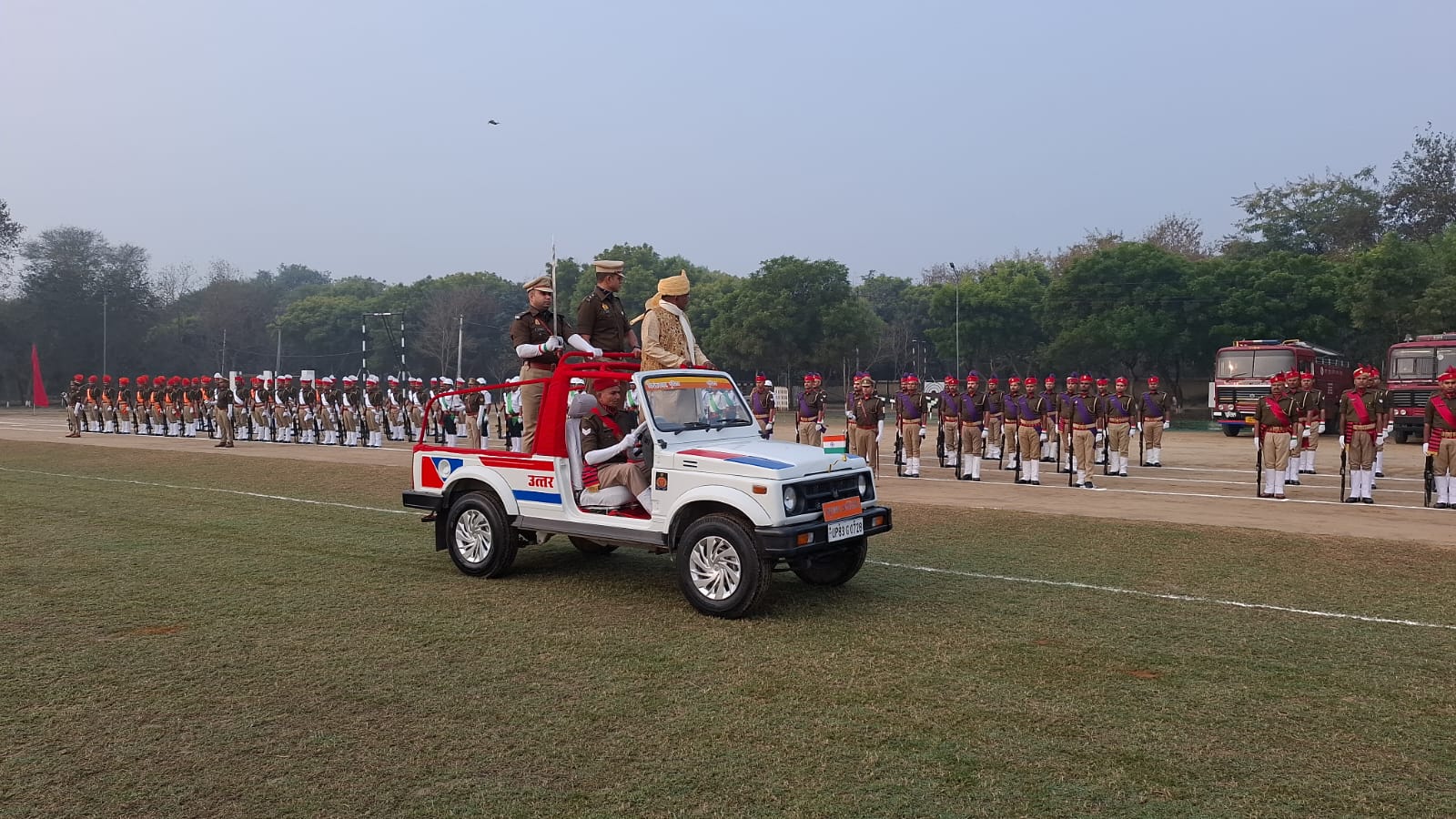 फिरोजाबाद पुलिस लाइन में गणतंत्र दिवस परेड का रिहर्सल