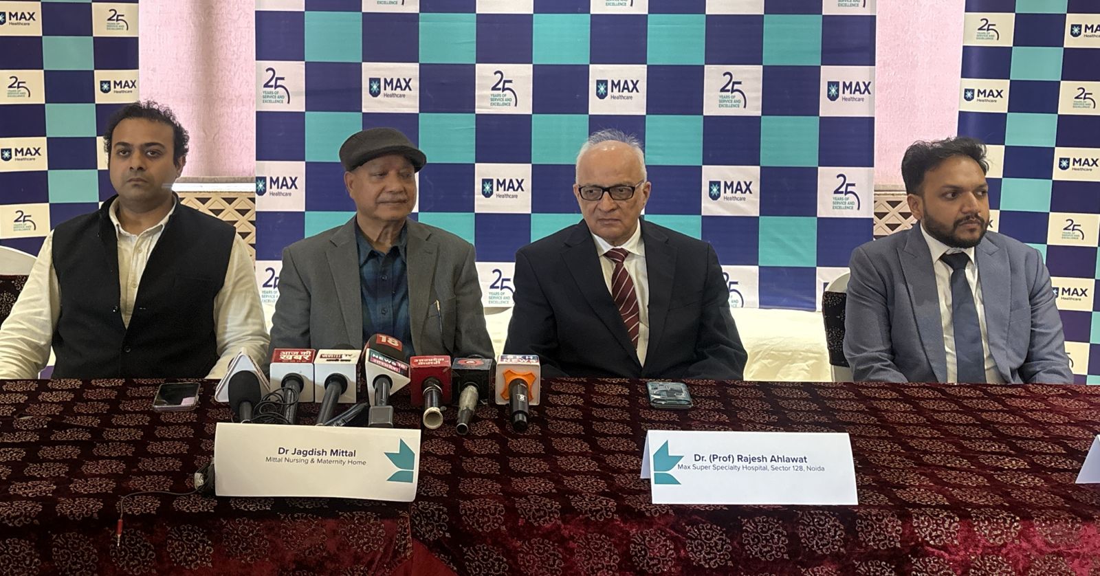 मैक्स ​हॉस्पिटल नोएडा ने फिरोजाबाद में यूरोलॉजी ओपीडी सेवाओं की शुरुआत की