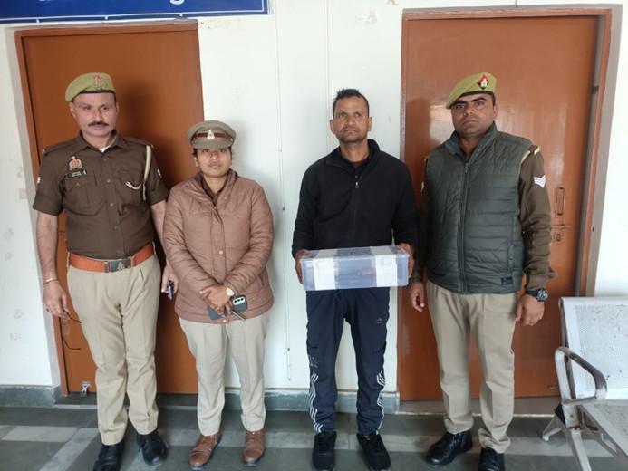 कलयुगी पिता ने बेटे की निर्मम हत्या की, हंसिया सहित गिरफ्तार