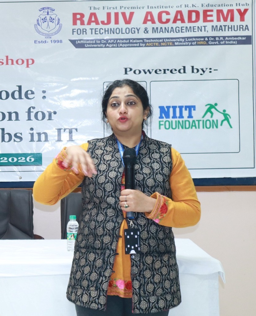 राजीव एकेडमी में बियॉन्ड द कोड पर दो दिवसीय कार्यशाला आयोजित