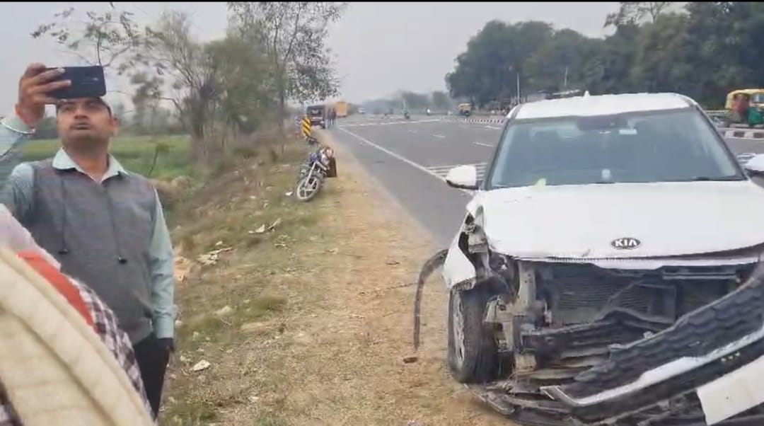 नेशनल हाईवे-34 पर भीषण सड़क हादसा, तीन गंभीर घायल