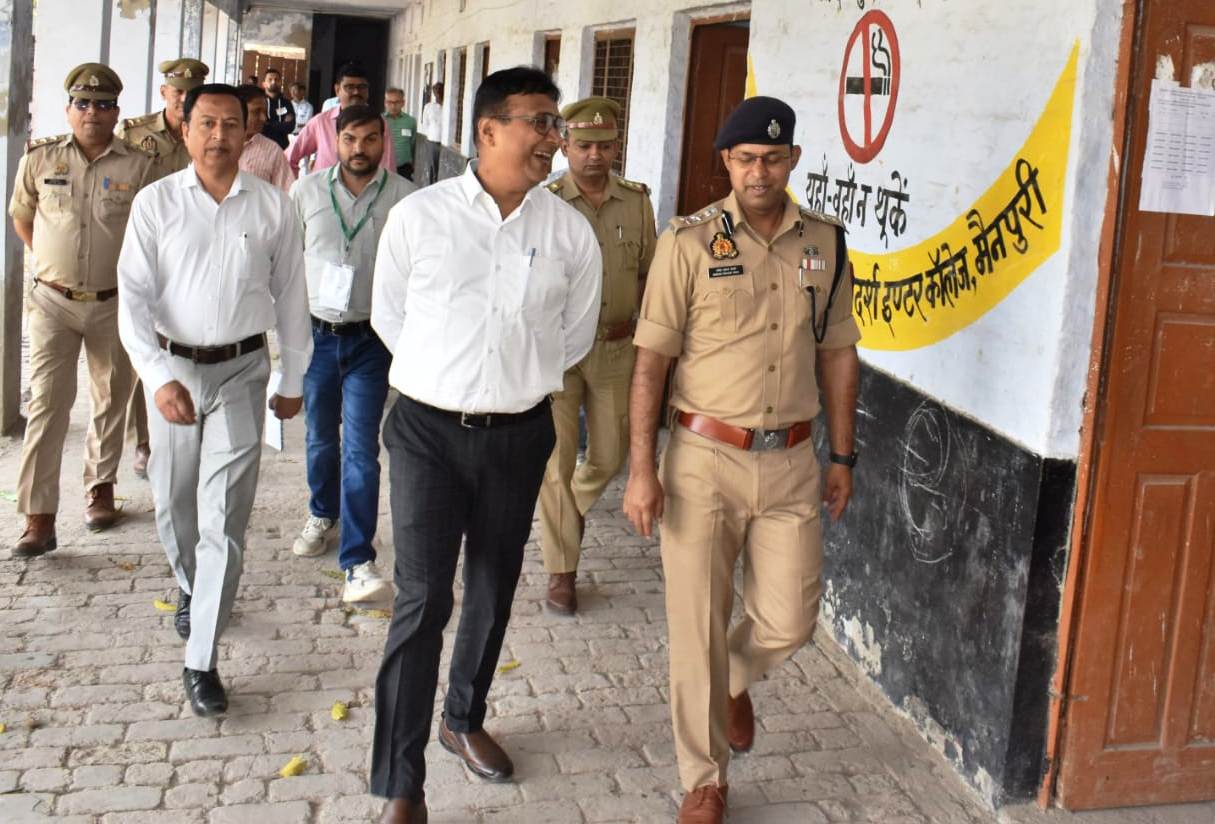 11-11 स्टैटिक, सेक्टर मजिस्ट्रेट एवं जिले के वरिष्ठ अधिकारियों की निगरानी में