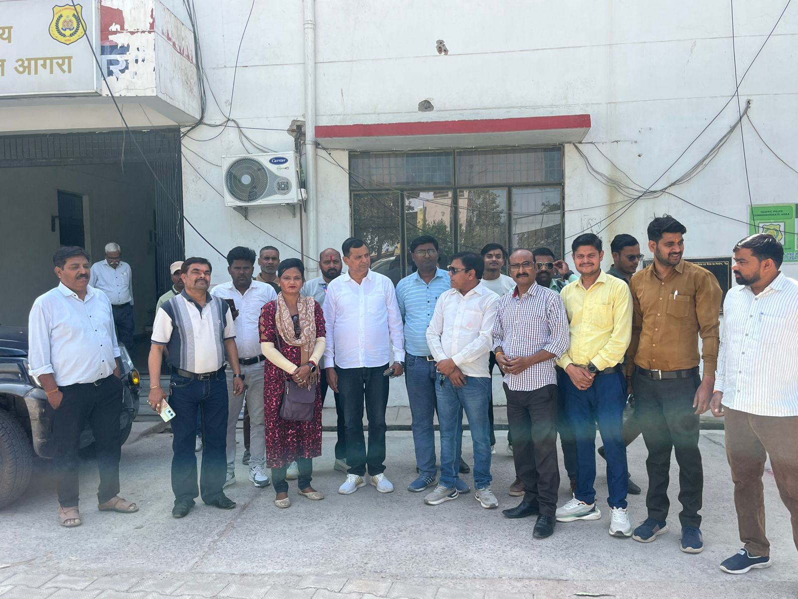 आगरा खबर छापने से नाराज आरोपियों ने पत्रकार से की मारपीट